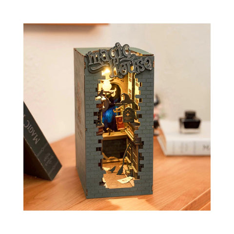 Rolife - Book Nook, Magic House1