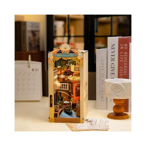 Robotime - Book Nook